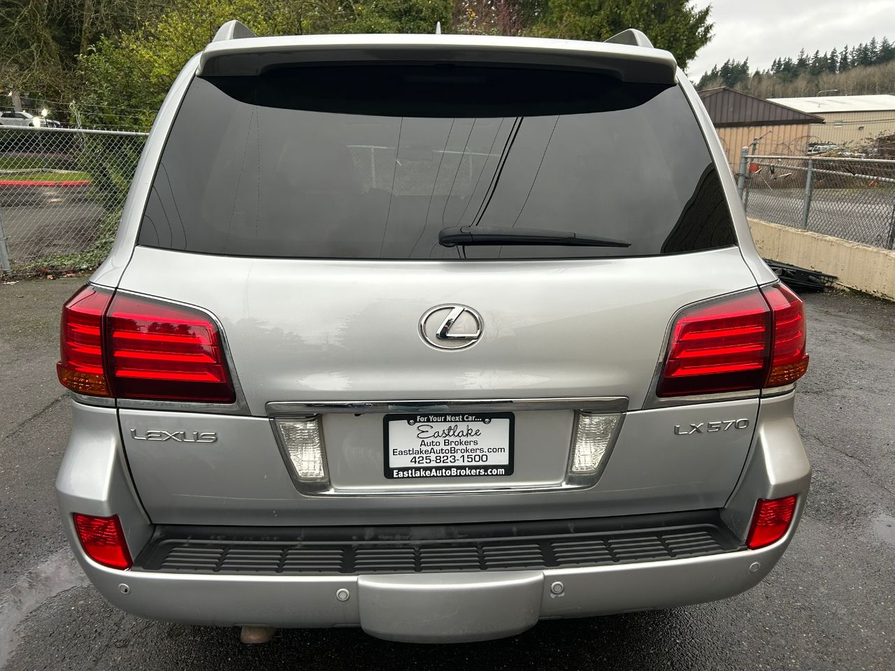 Lexus LX 570 Sport Utility 2010