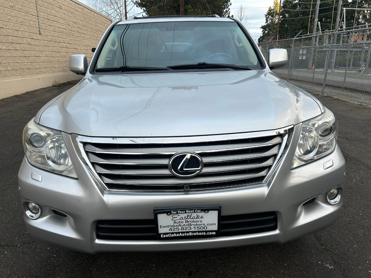 Lexus LX 570 Sport Utility 2010