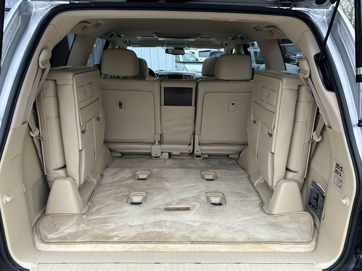 Lexus LX 570 Sport Utility 2010