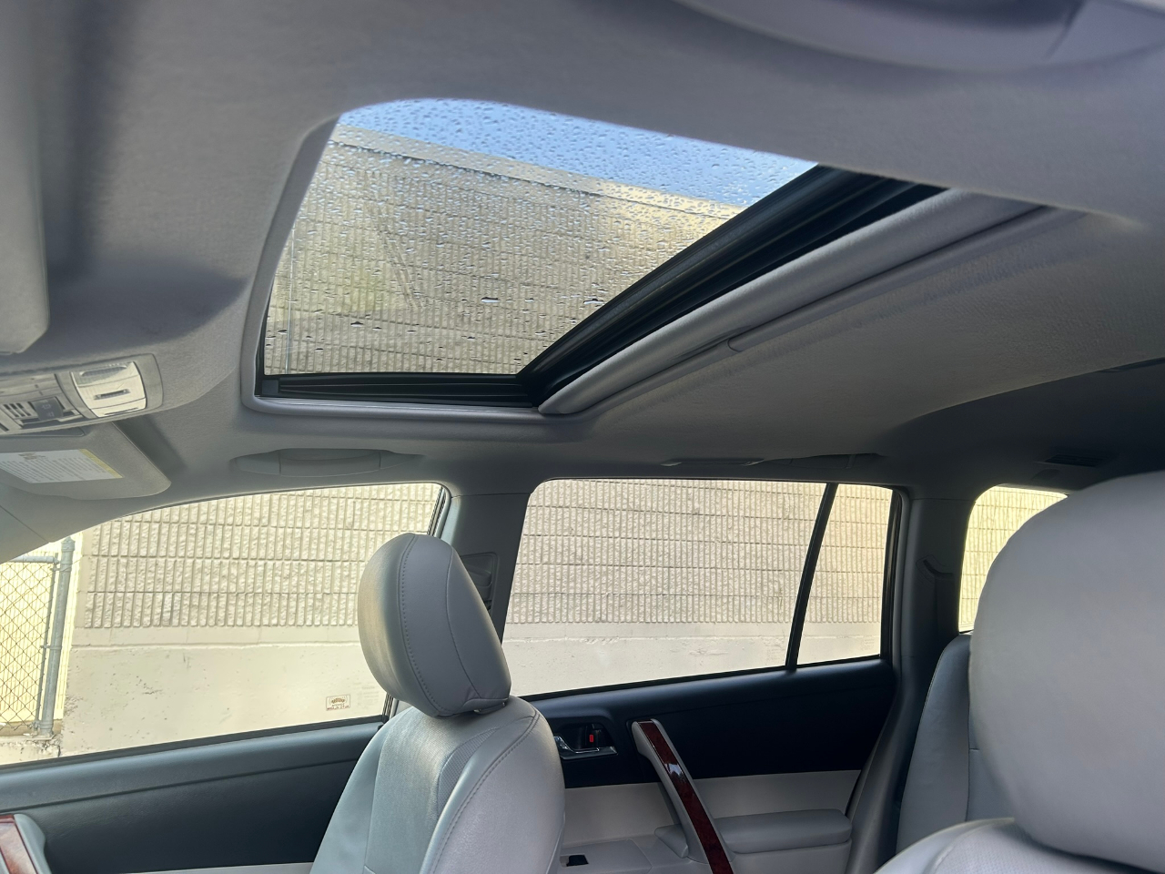 Toyota Highlander Hybrid Limited 4WD 2012