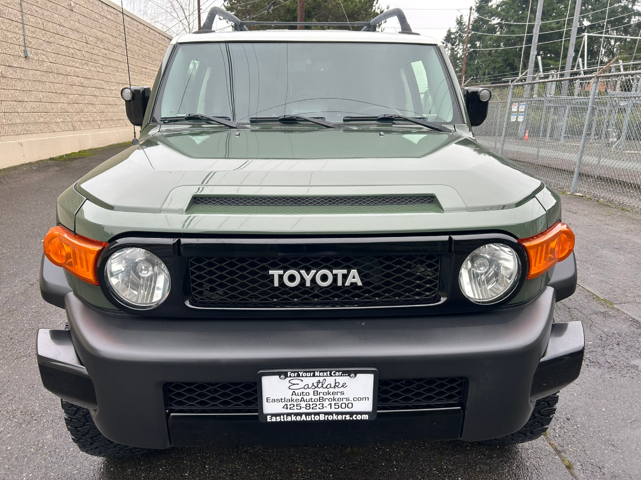 Toyota FJ Cruiser 4WD MT 2012