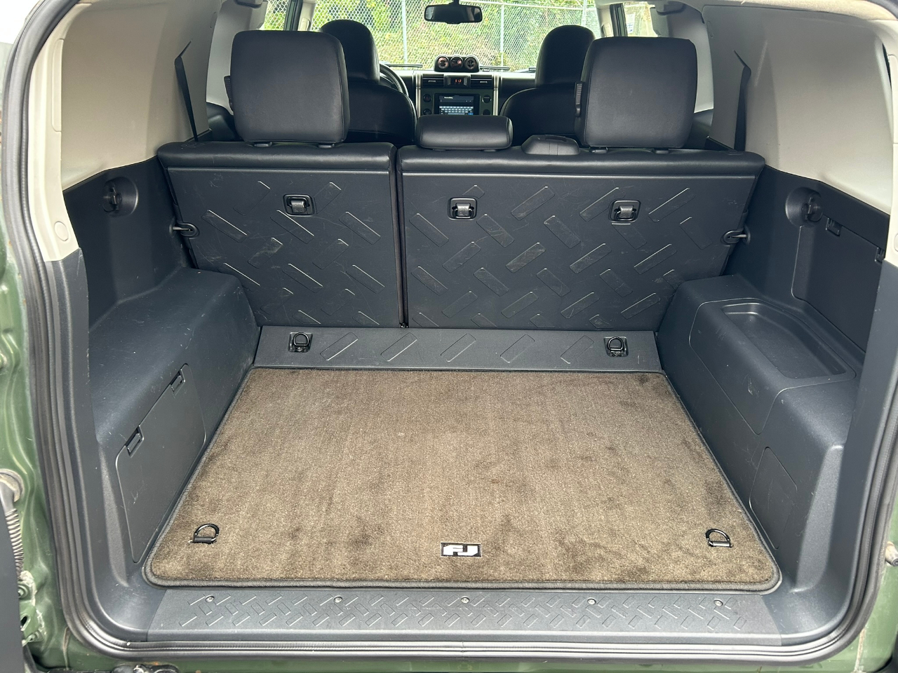 Toyota FJ Cruiser 4WD MT 2012