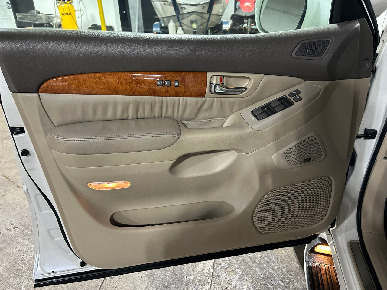 Lexus GX 470 Sport Utility 2004