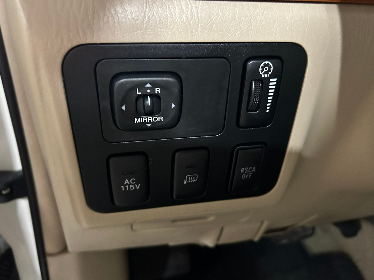 Lexus GX 470 Sport Utility 2004