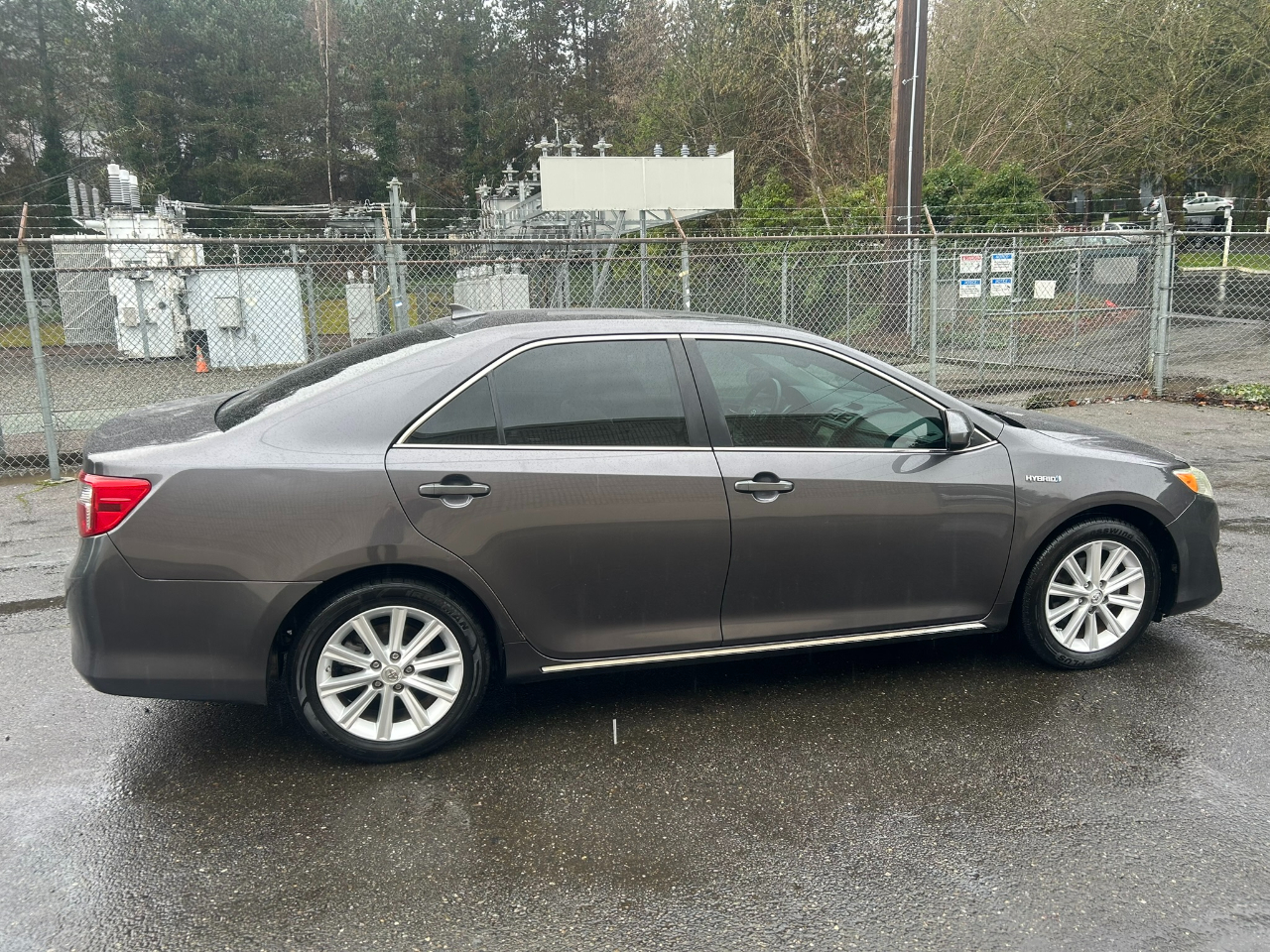 Toyota Camry Hybrid XLE 2014