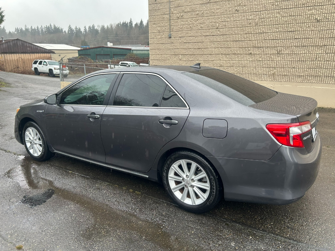 Toyota Camry Hybrid XLE 2014