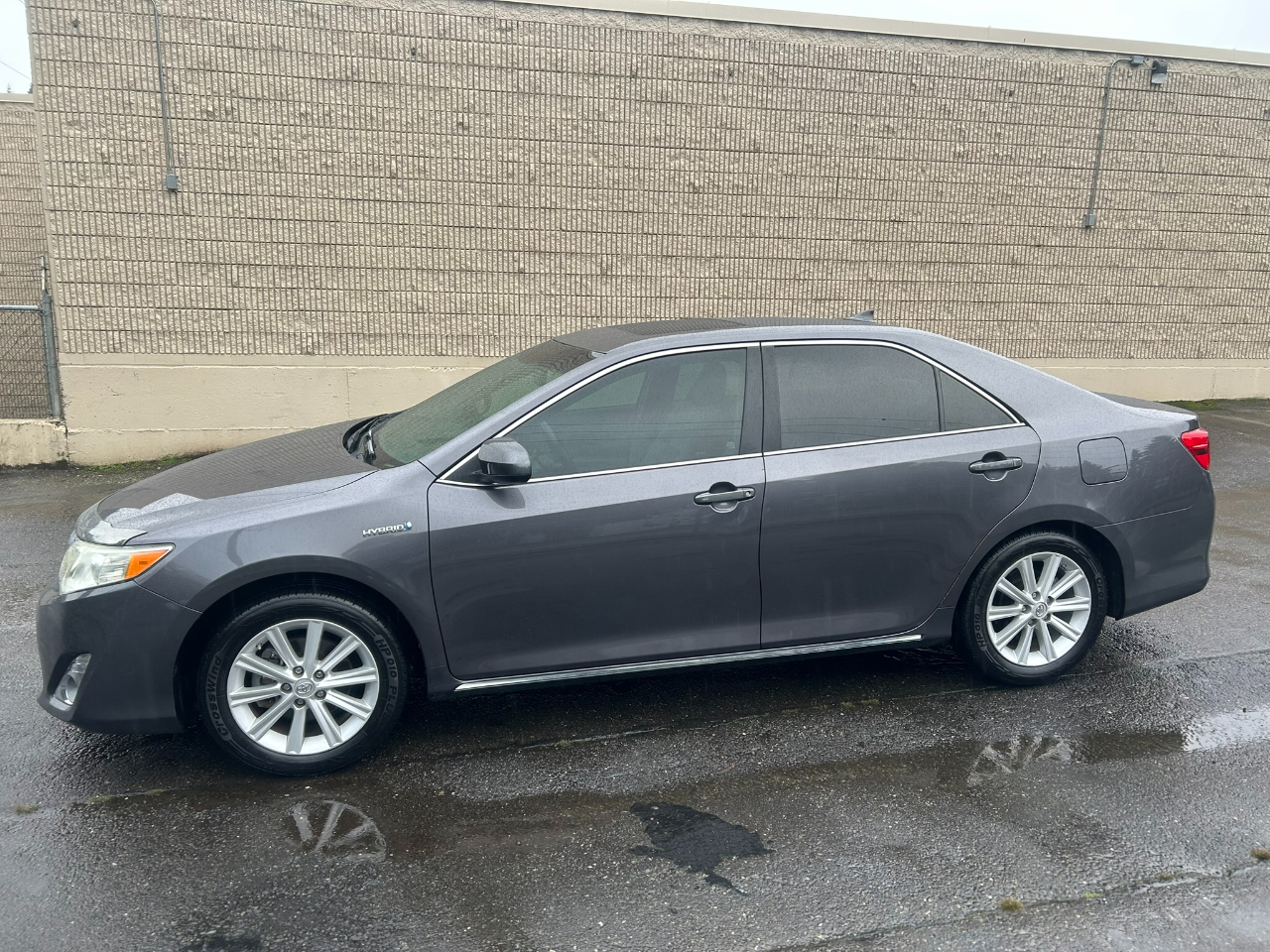 Toyota Camry Hybrid XLE 2014