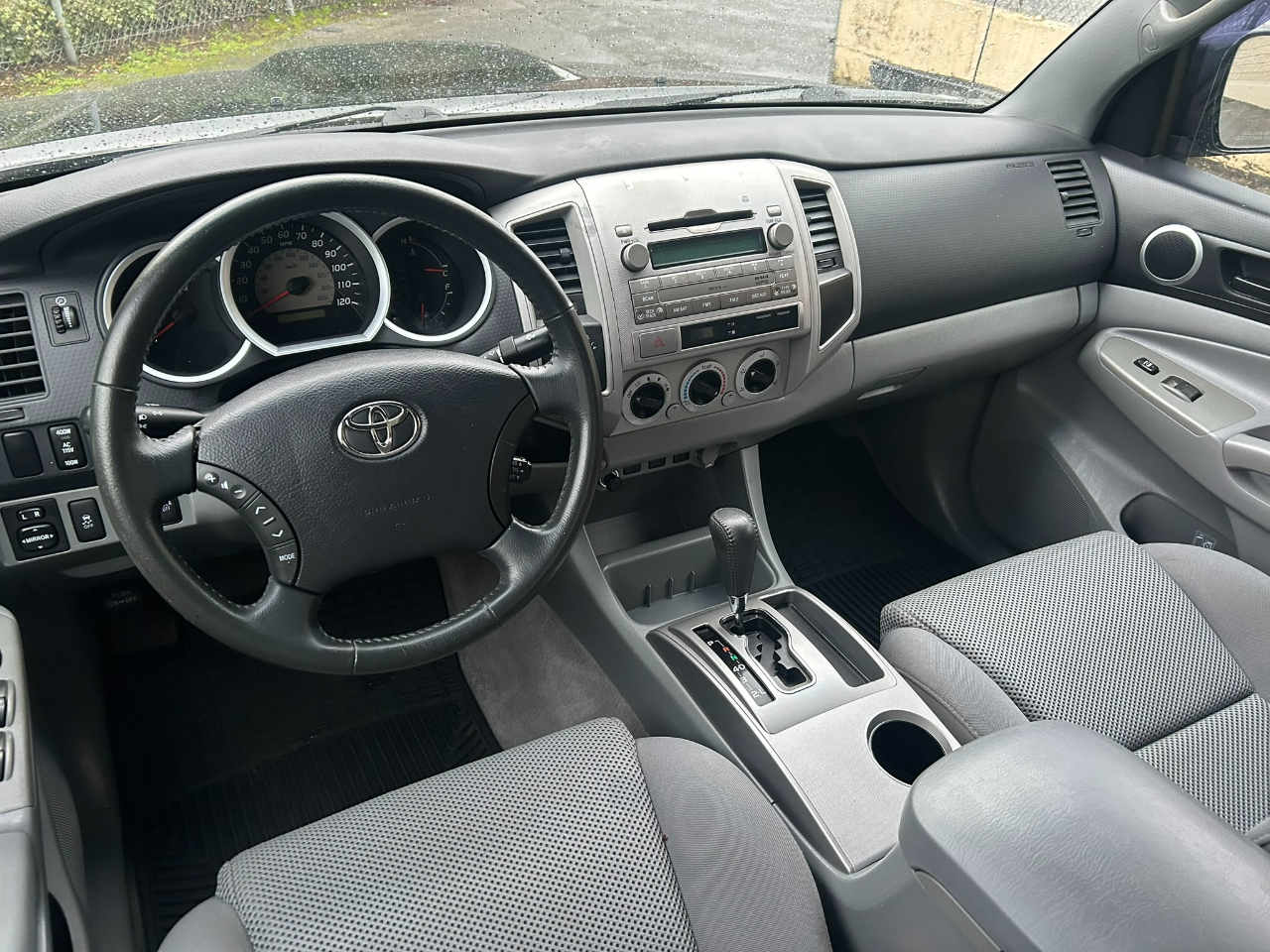Toyota Tacoma  2011