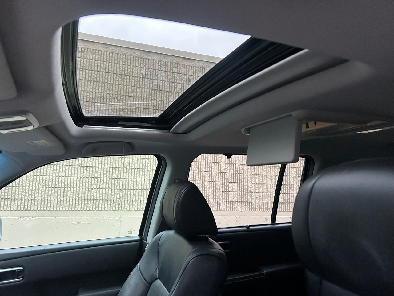 Honda Pilot Touring 4WD 5-Spd AT with DVD 2013