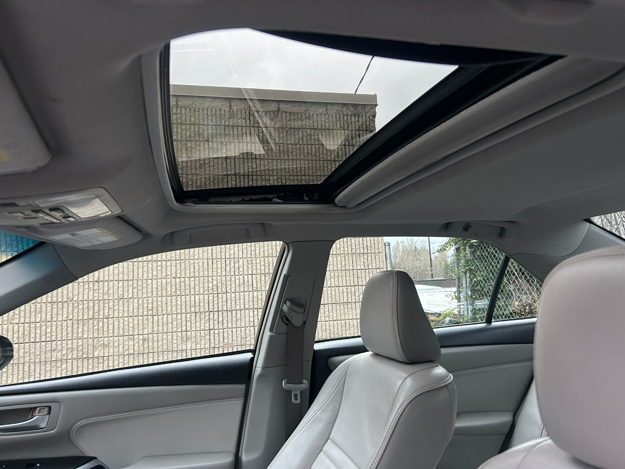 Toyota Camry Hybrid XLE 2016