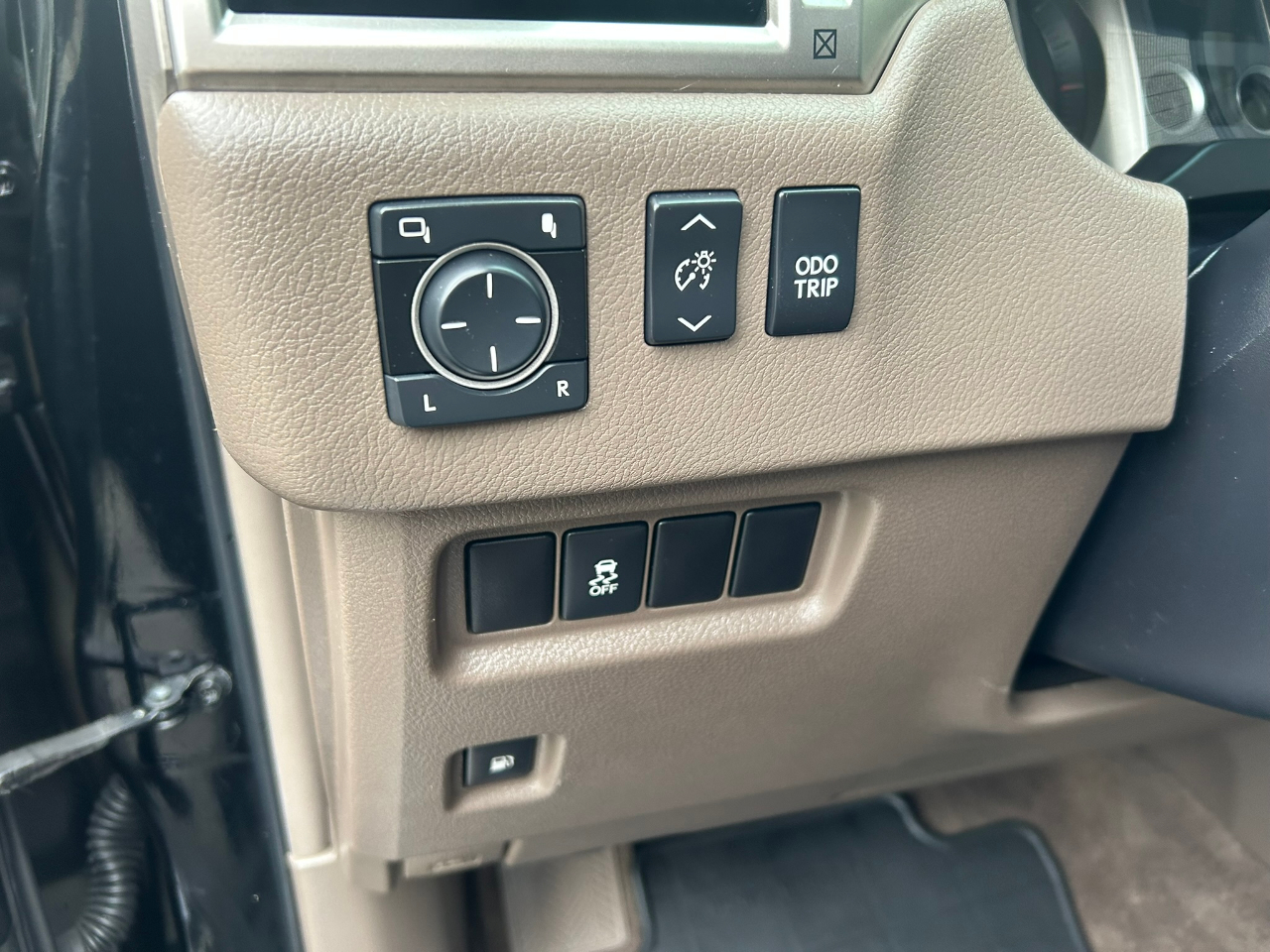 Lexus GX 460 Sport Utility 2011