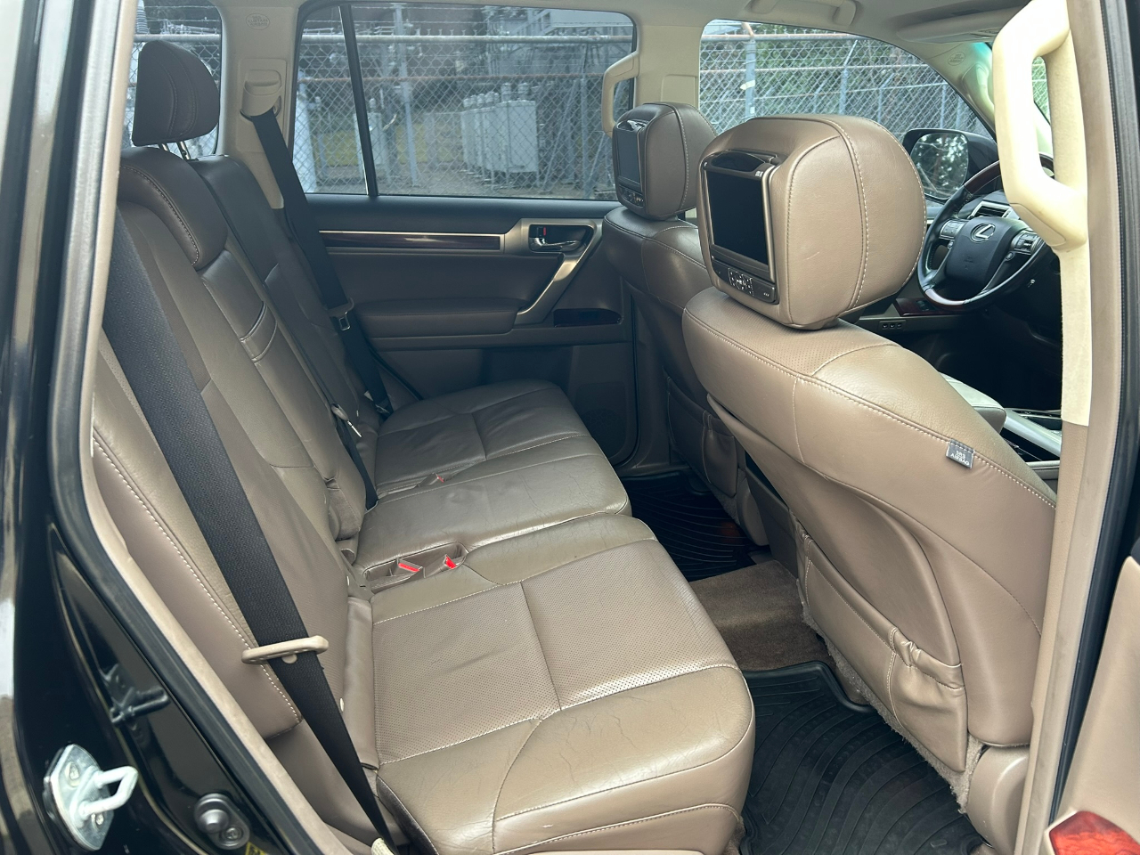 Lexus GX 460 Sport Utility 2011