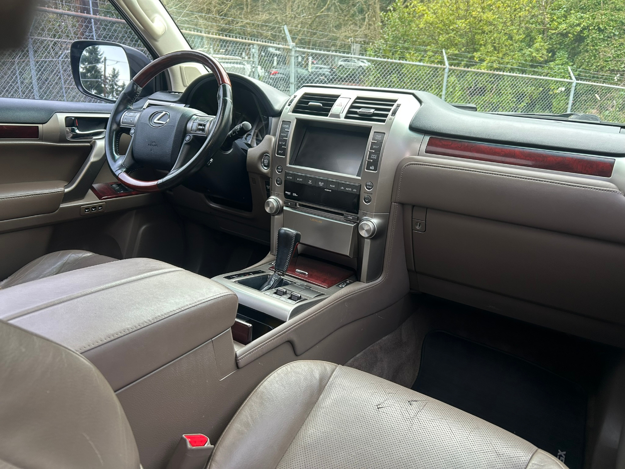 Lexus GX 460 Sport Utility 2011