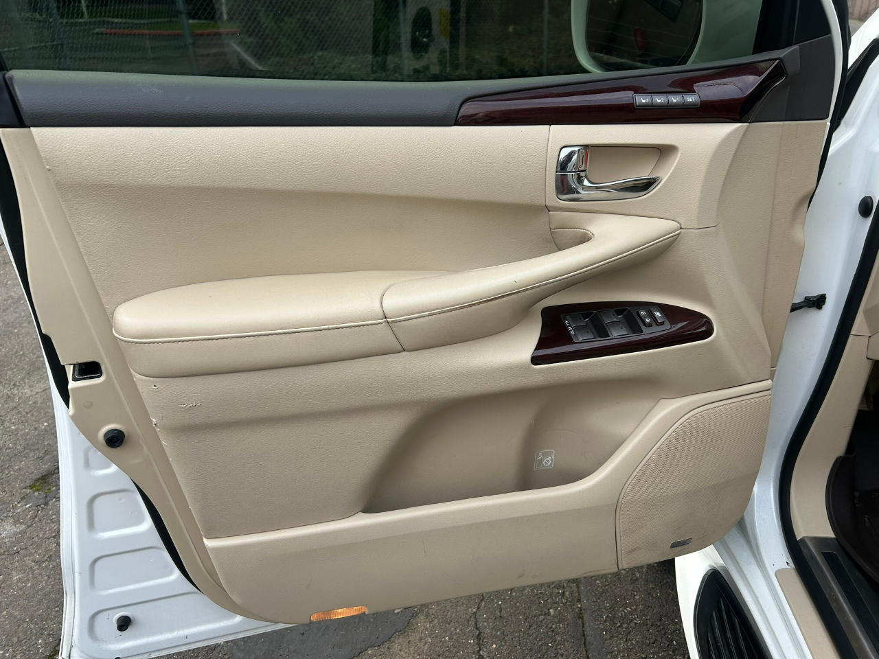 Lexus LX 570 Sport Utility 2013