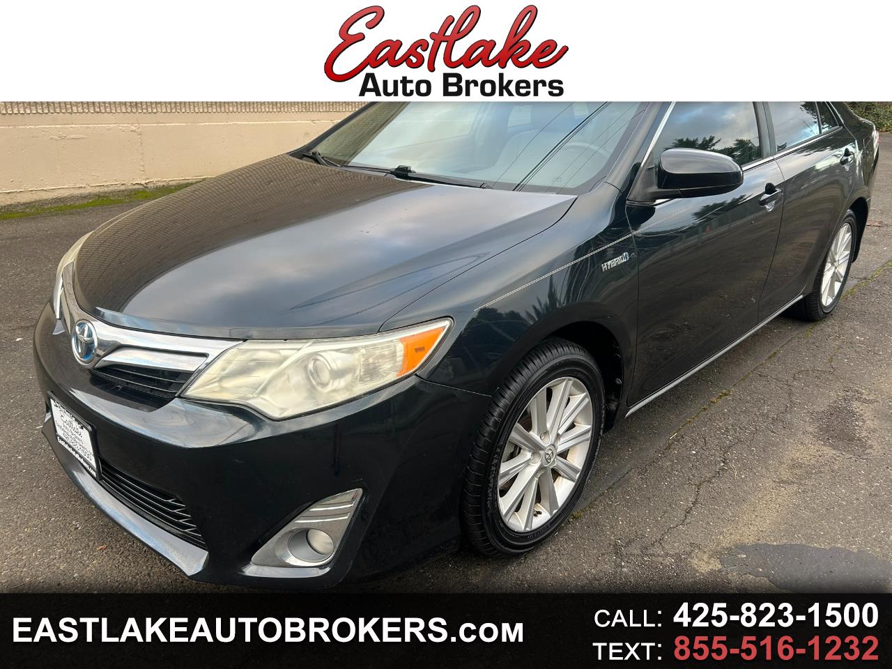 Toyota Camry Hybrid XLE 2014