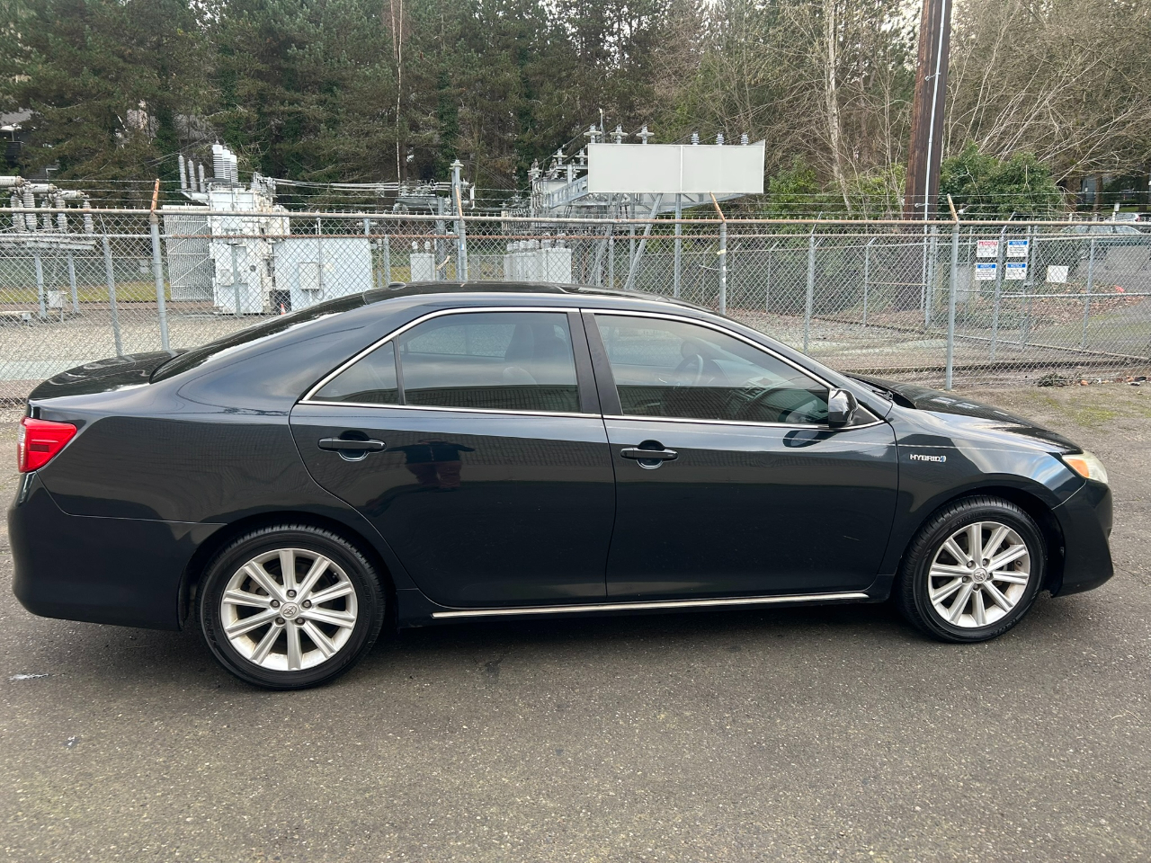 Toyota Camry Hybrid XLE 2014