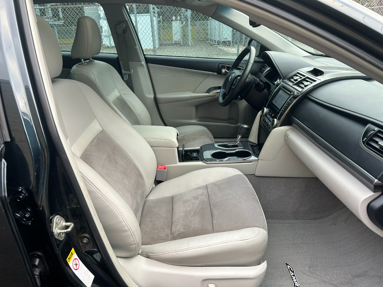 Toyota Camry Hybrid XLE 2014