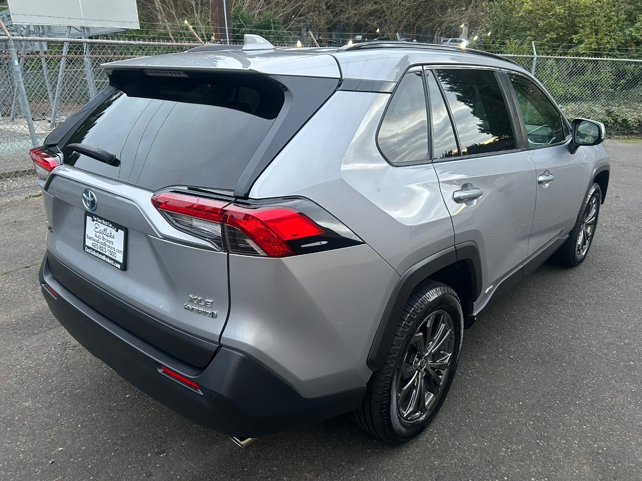 Toyota RAV4 Hybrid XLE Premium 2022