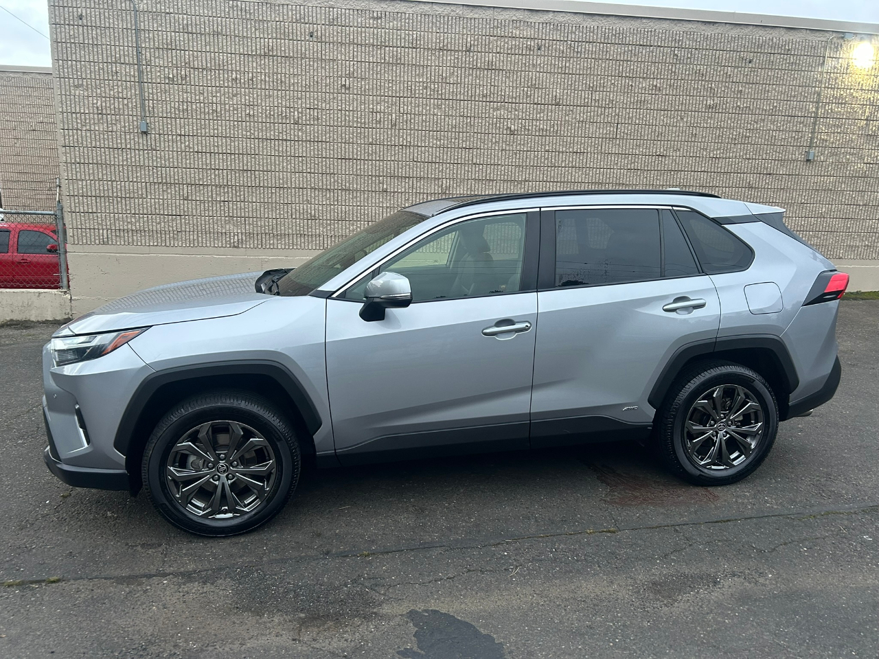 Toyota RAV4 Hybrid XLE Premium 2022