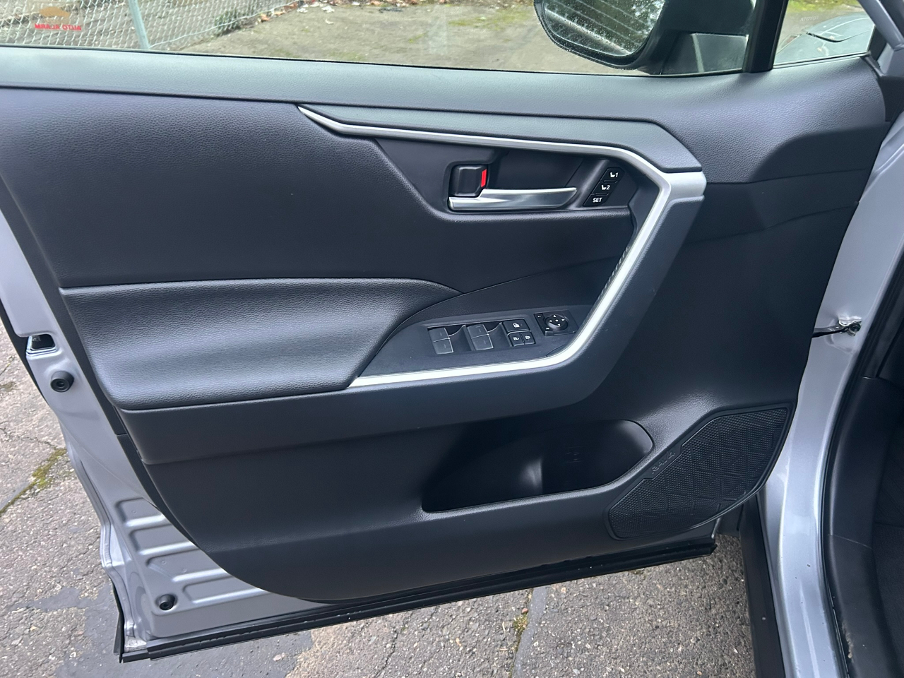 Toyota RAV4 Hybrid XLE Premium 2022