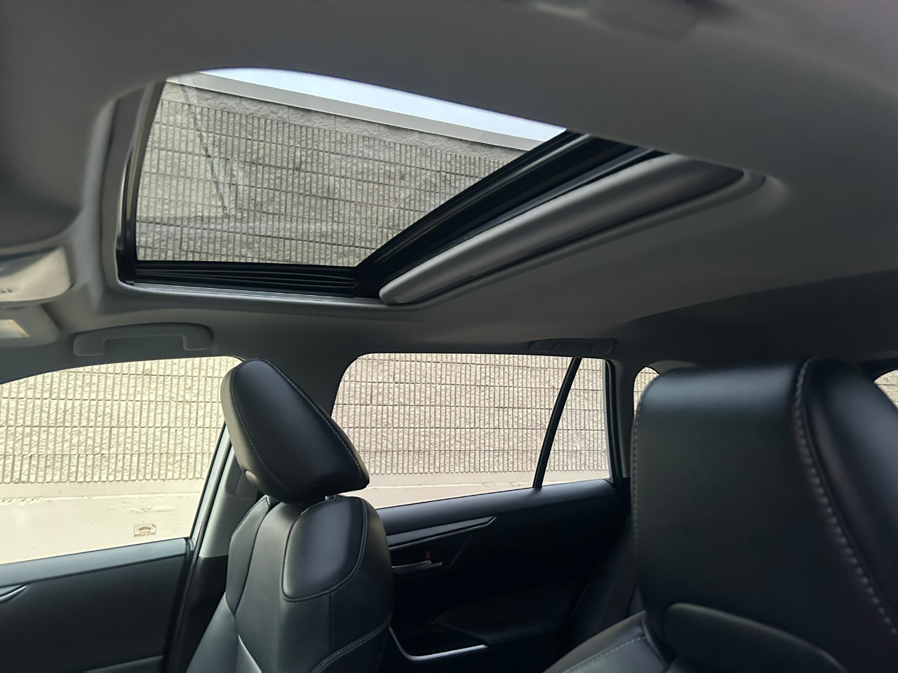 Toyota RAV4 Hybrid XLE Premium 2022