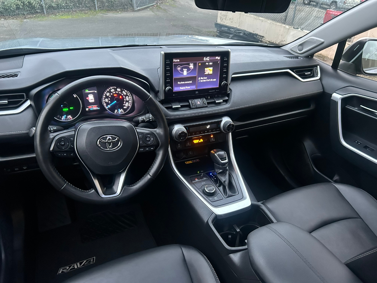 Toyota RAV4 Hybrid XLE Premium 2022