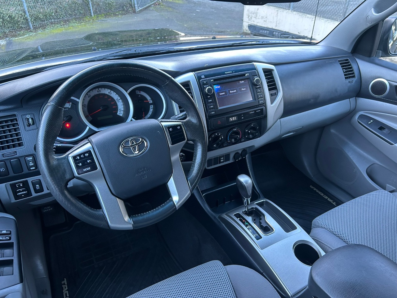 Toyota Tacoma  2013