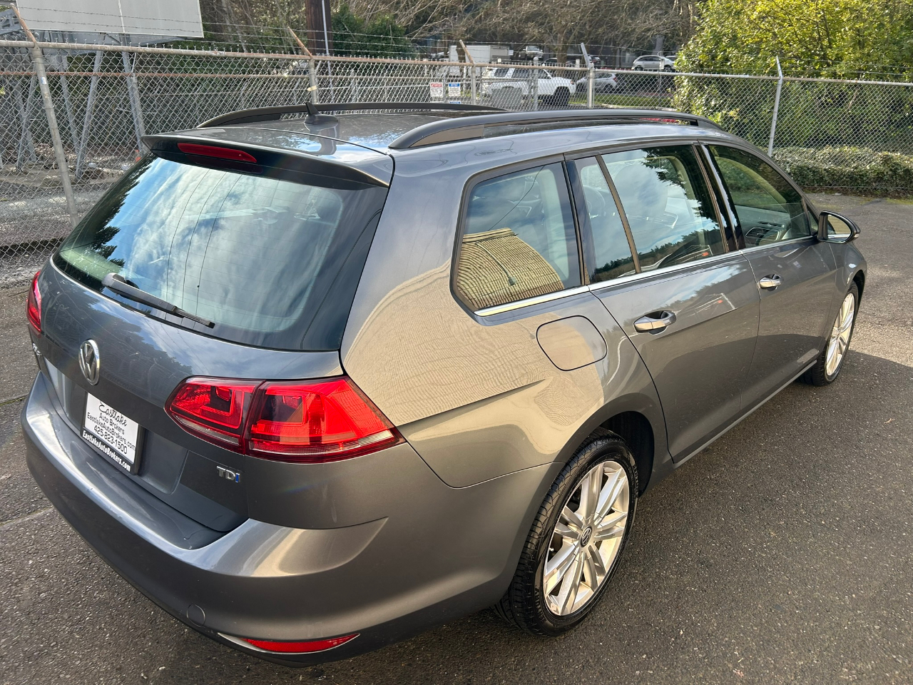Volkswagen Golf SportWagen TDI SE 6A 2015