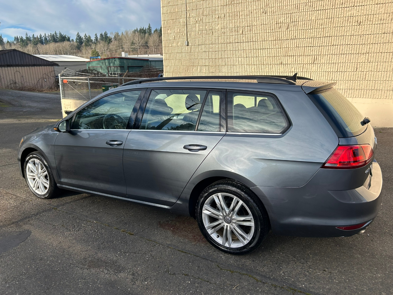 Volkswagen Golf SportWagen TDI SE 6A 2015