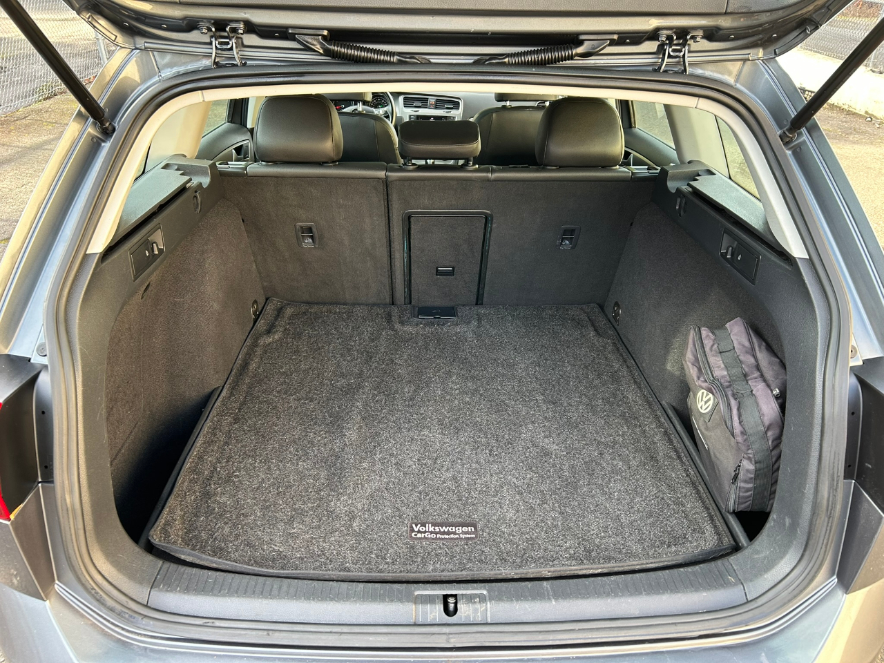 Volkswagen Golf SportWagen TDI SE 6A 2015