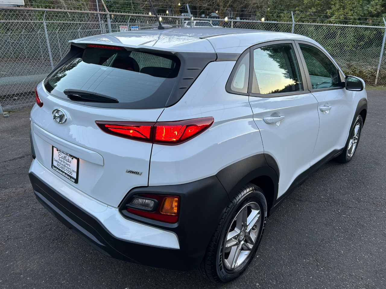 Hyundai Kona SE AWD 2021