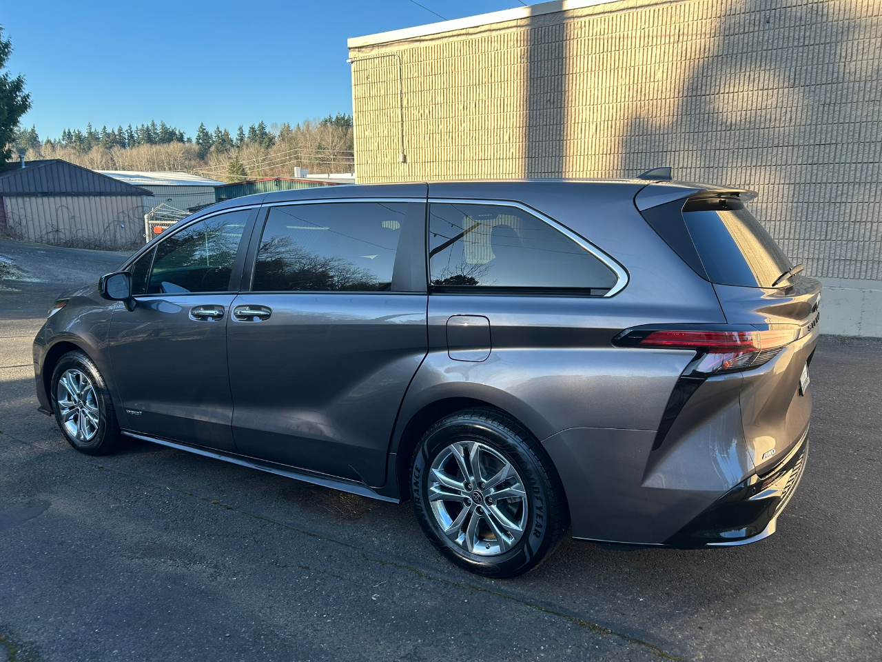 Toyota Sienna XSE 7-Passenger AWD 2021