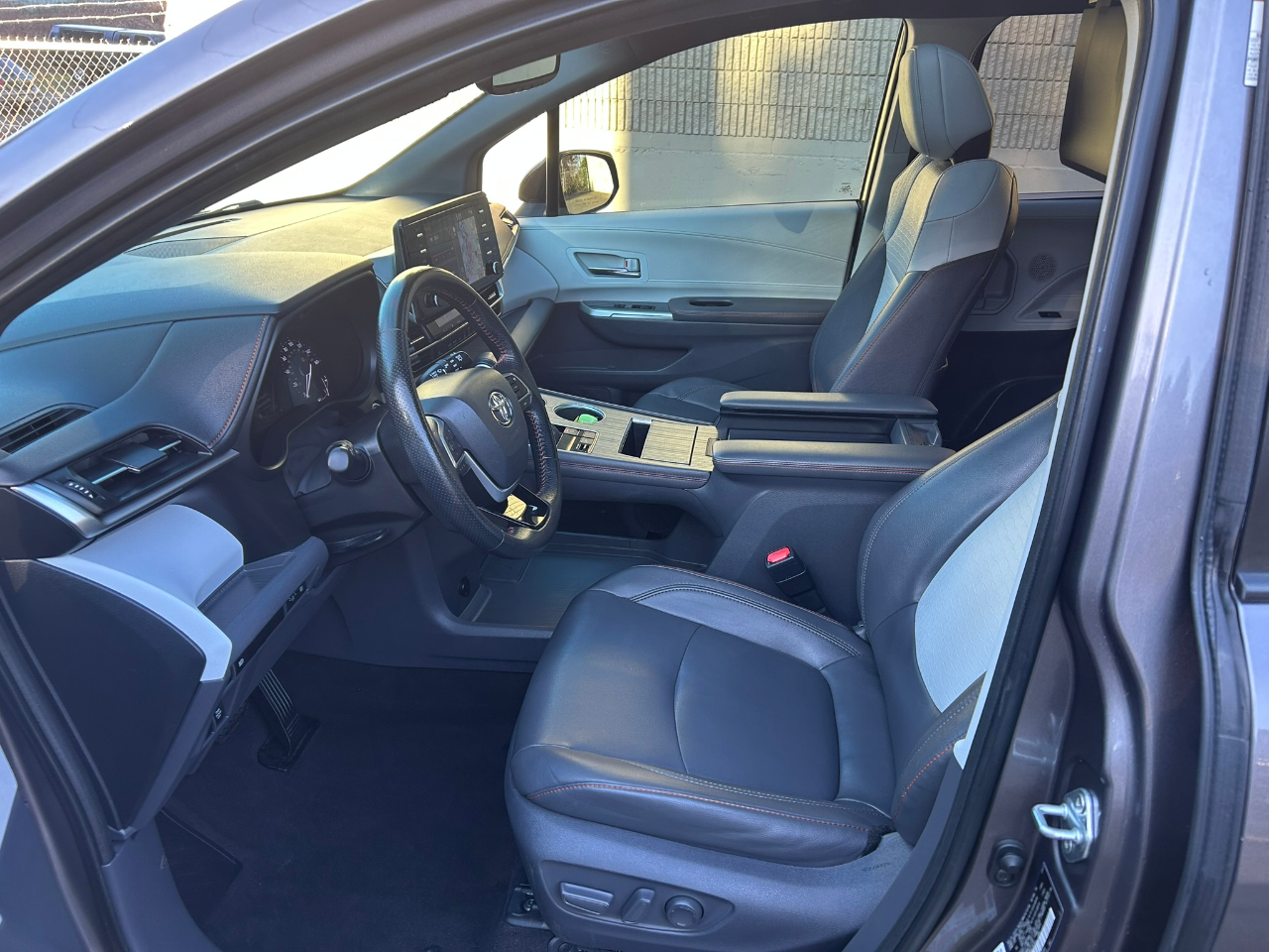 Toyota Sienna XSE 7-Passenger AWD 2021