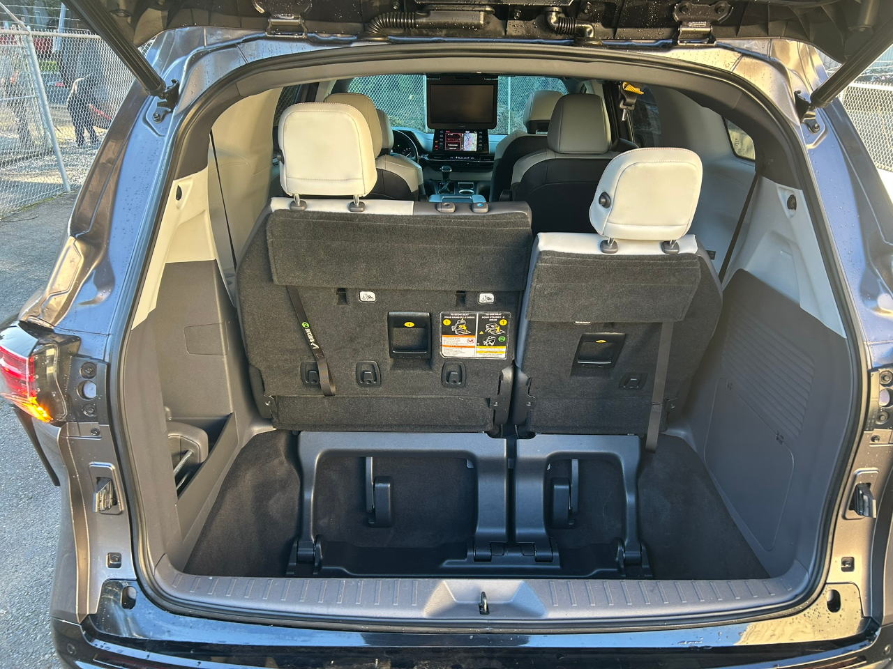 Toyota Sienna XSE 7-Passenger AWD 2021
