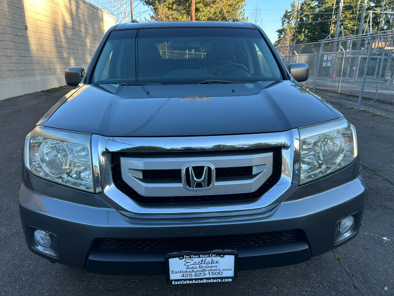 Honda Pilot Touring 4WD 5-Spd AT with DVD 2011