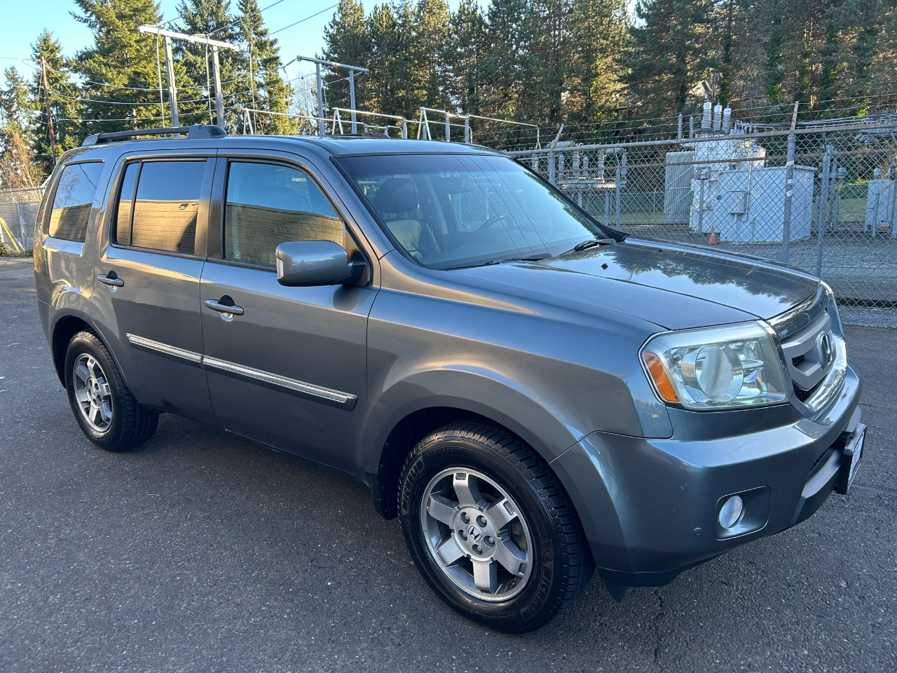 Honda Pilot Touring 4WD 5-Spd AT with DVD 2011