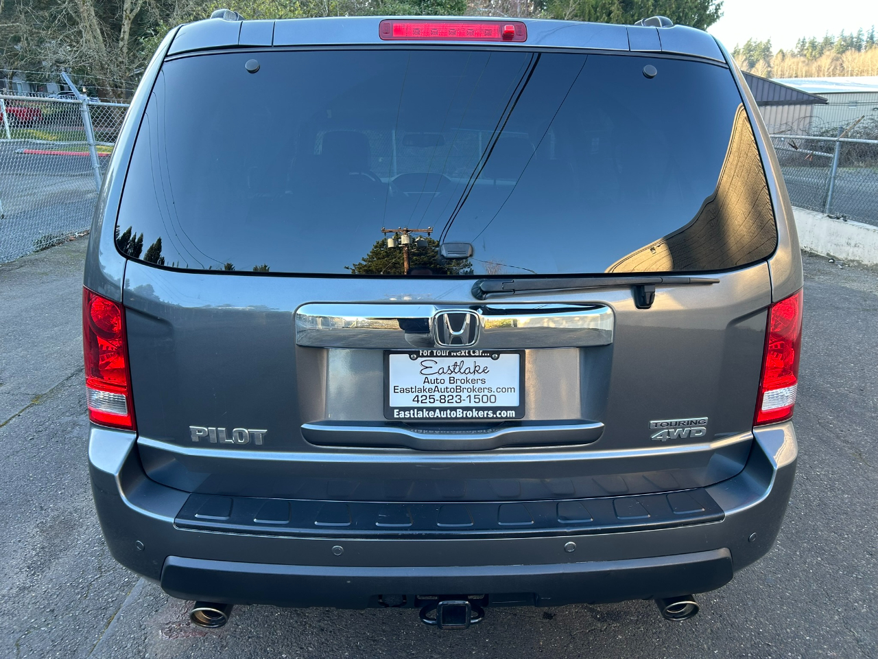 Honda Pilot Touring 4WD 5-Spd AT with DVD 2011