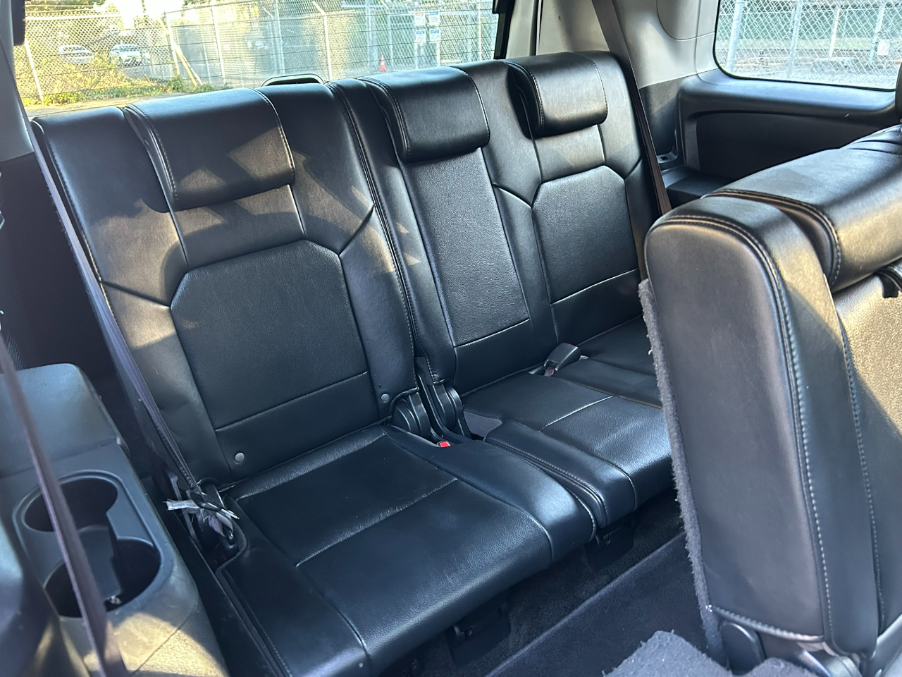 Honda Pilot Touring 4WD 5-Spd AT with DVD 2011