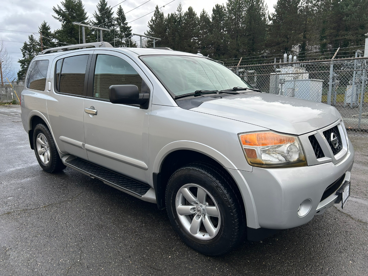 Nissan Armada SV 4WD 2015