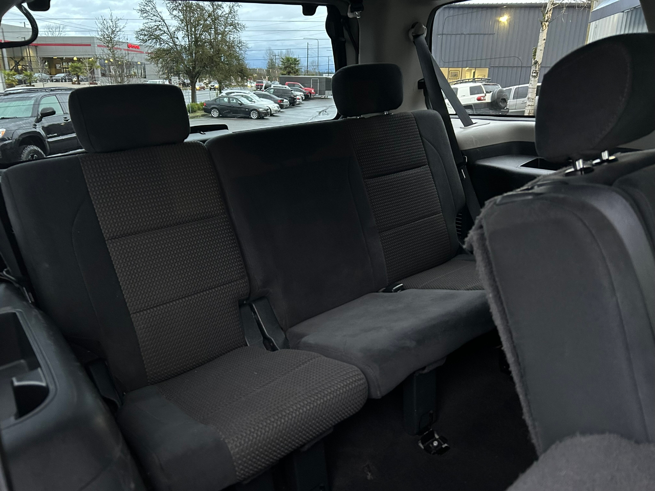 Nissan Armada SV 4WD 2015