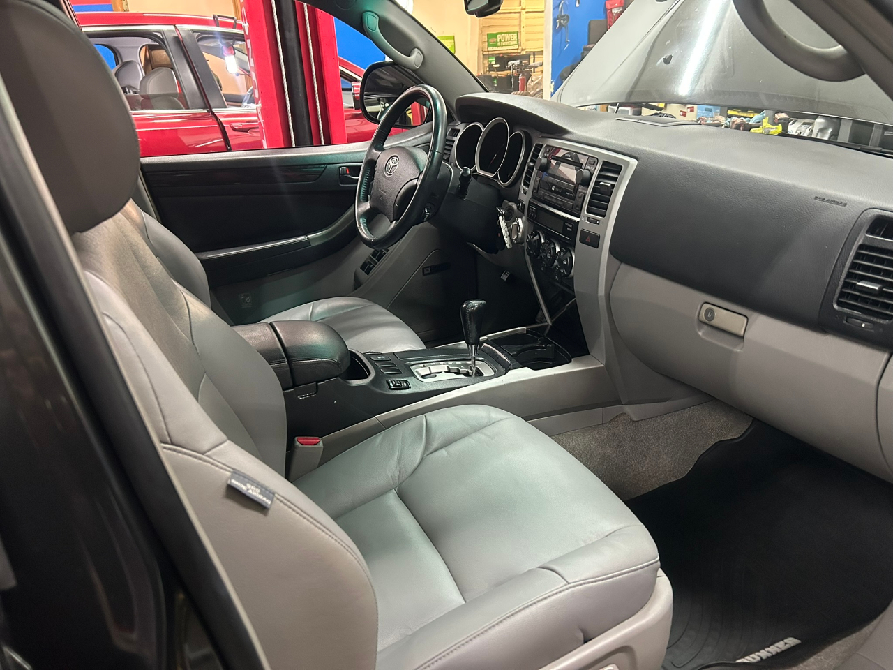 Toyota 4Runner Limited 4WD V8 2007