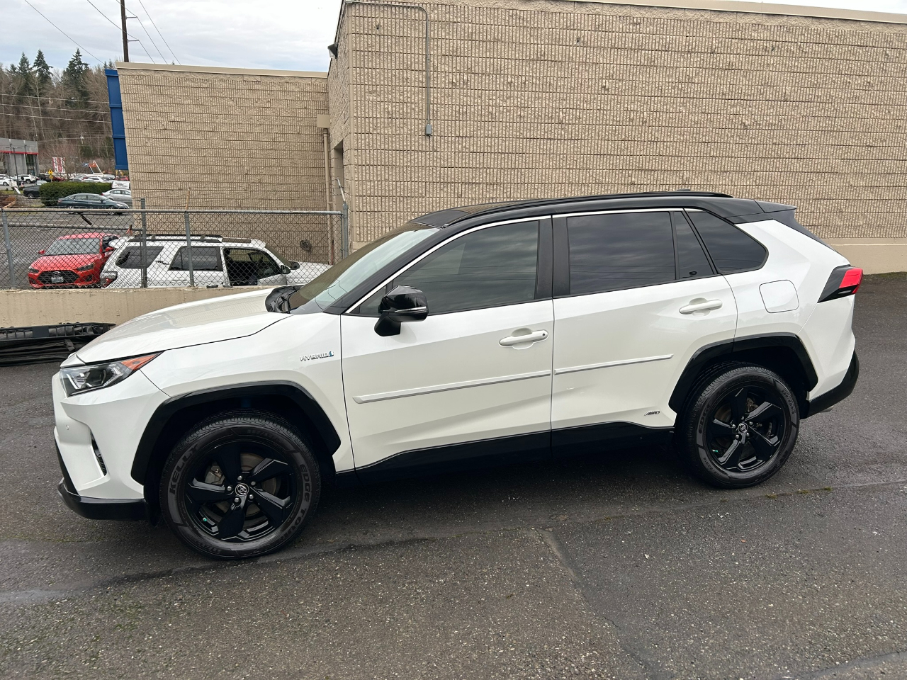 Toyota RAV4 Hybrid XSE 2019