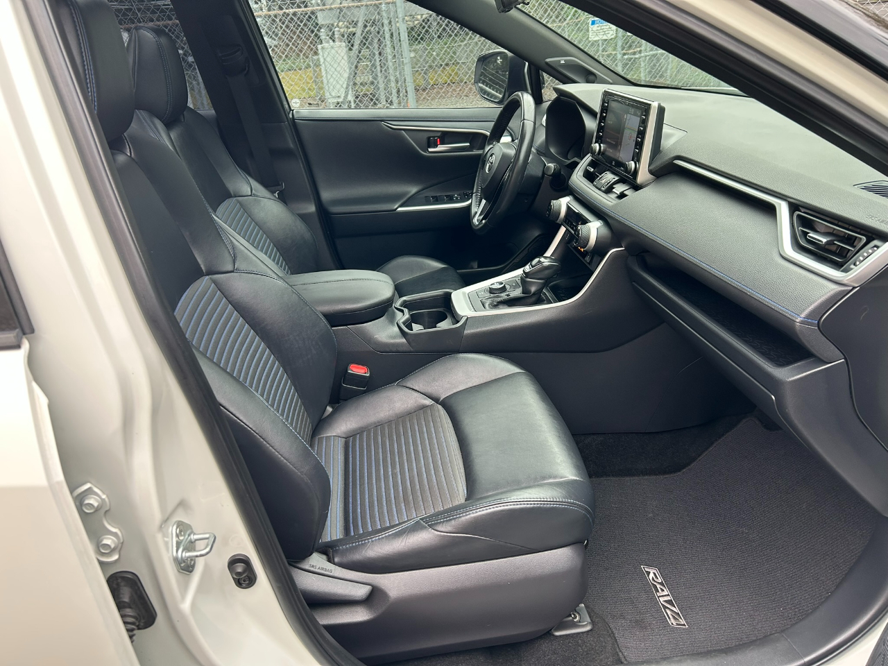 Toyota RAV4 Hybrid XSE 2019