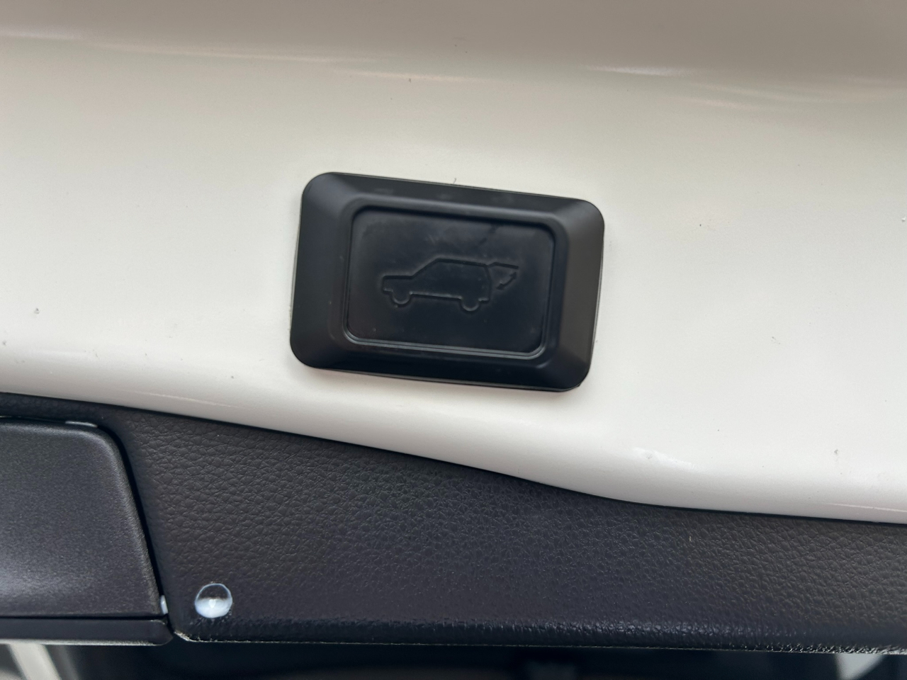 Toyota RAV4 Hybrid XSE 2019