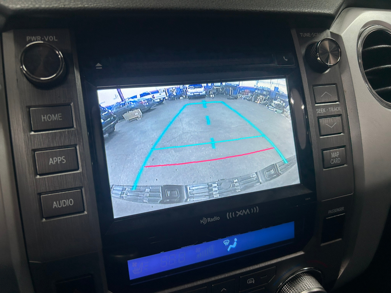 Toyota Tundra Limited 5.7L Double Cab 4WD 2017