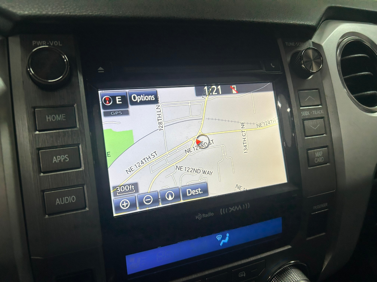 Toyota Tundra Limited 5.7L Double Cab 4WD 2017