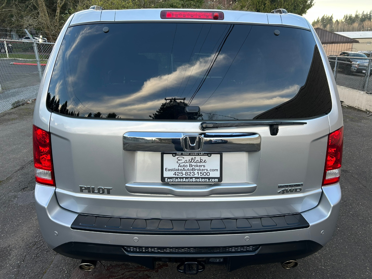 Honda Pilot Touring 4WD 5-Spd AT with DVD 2013