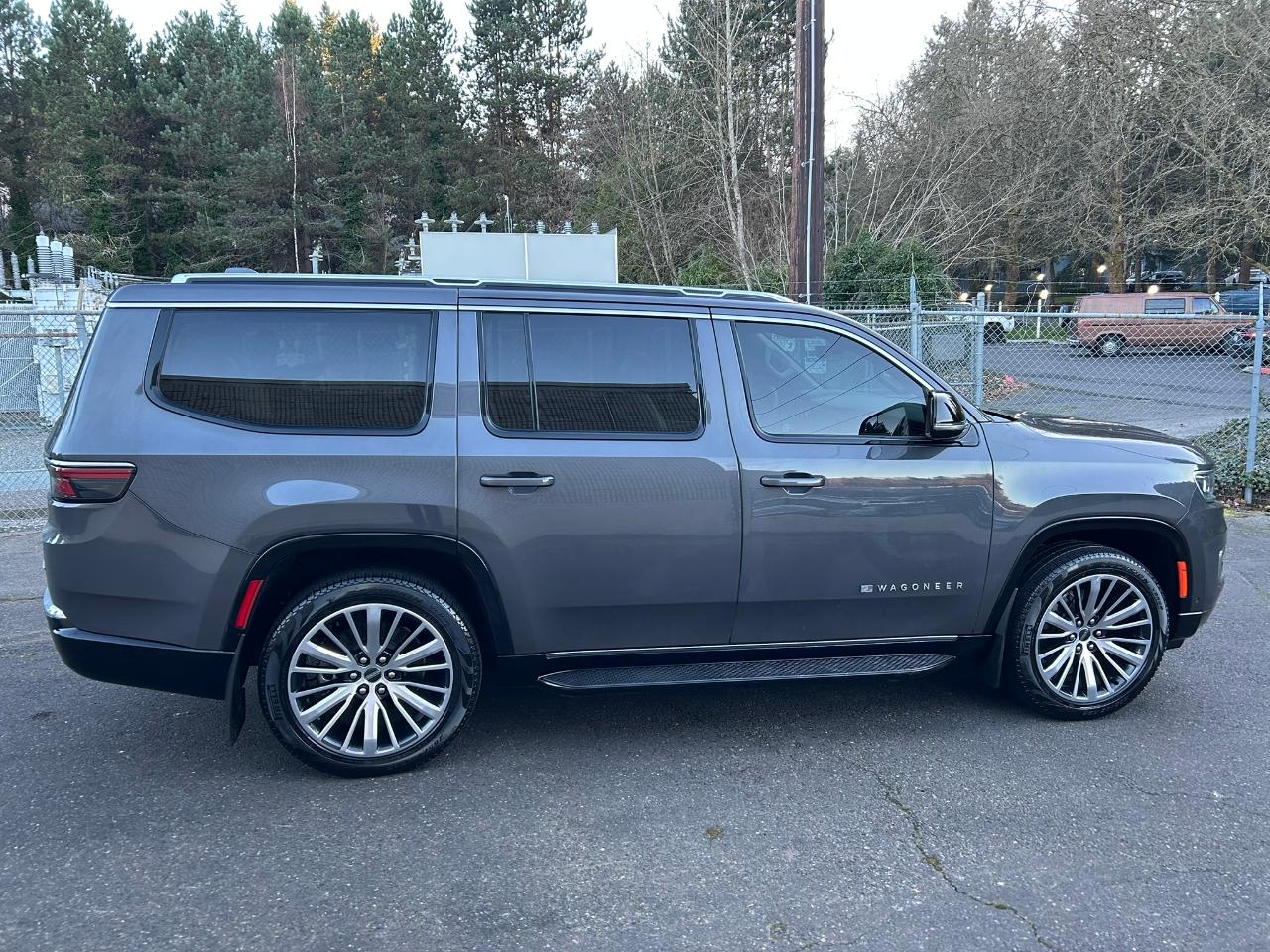 Jeep Wagoneer Series II 4WD 2023
