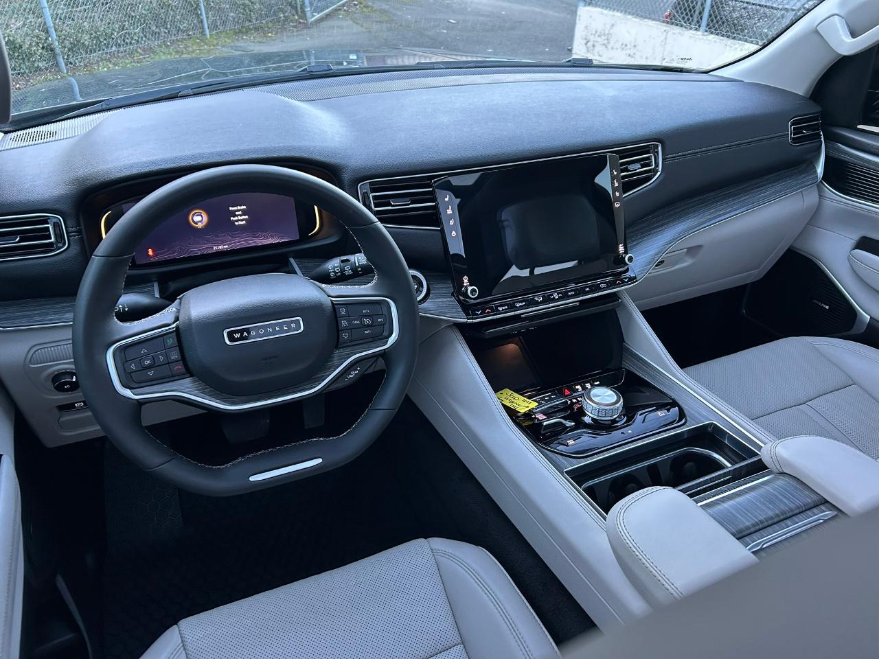 Jeep Wagoneer Series II 4WD 2023