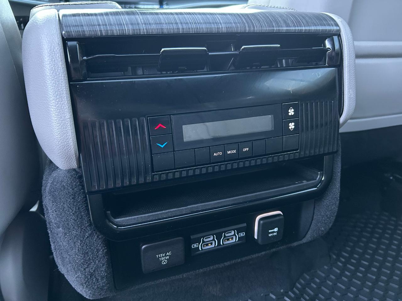 Jeep Wagoneer Series II 4WD 2023